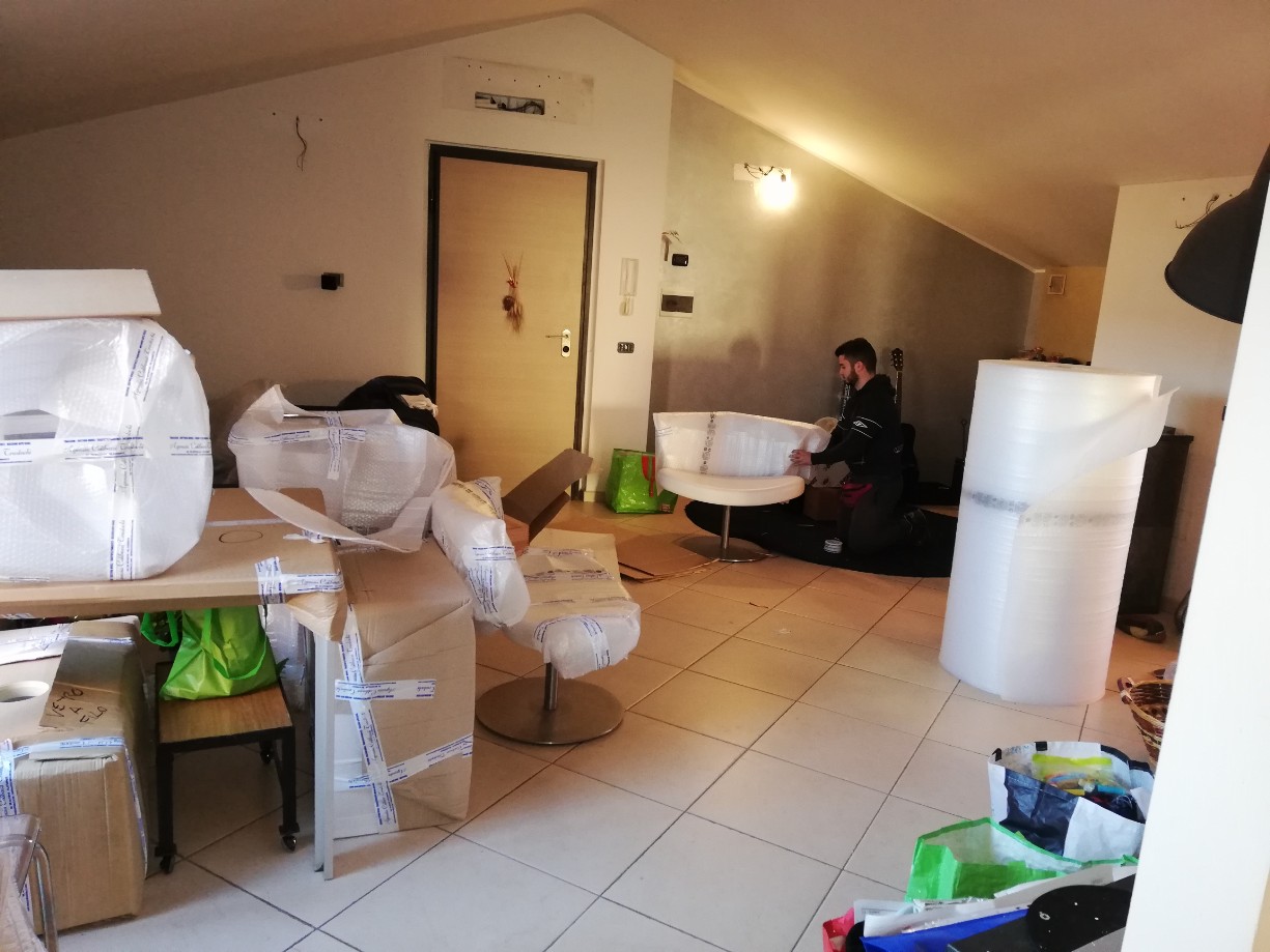 montaggio mobili casa ufficio modifiche Roma - Noleggio ...